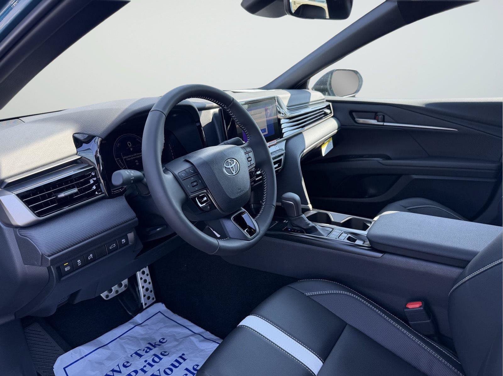 New 2026 Toyota Camry SE FWD image 13