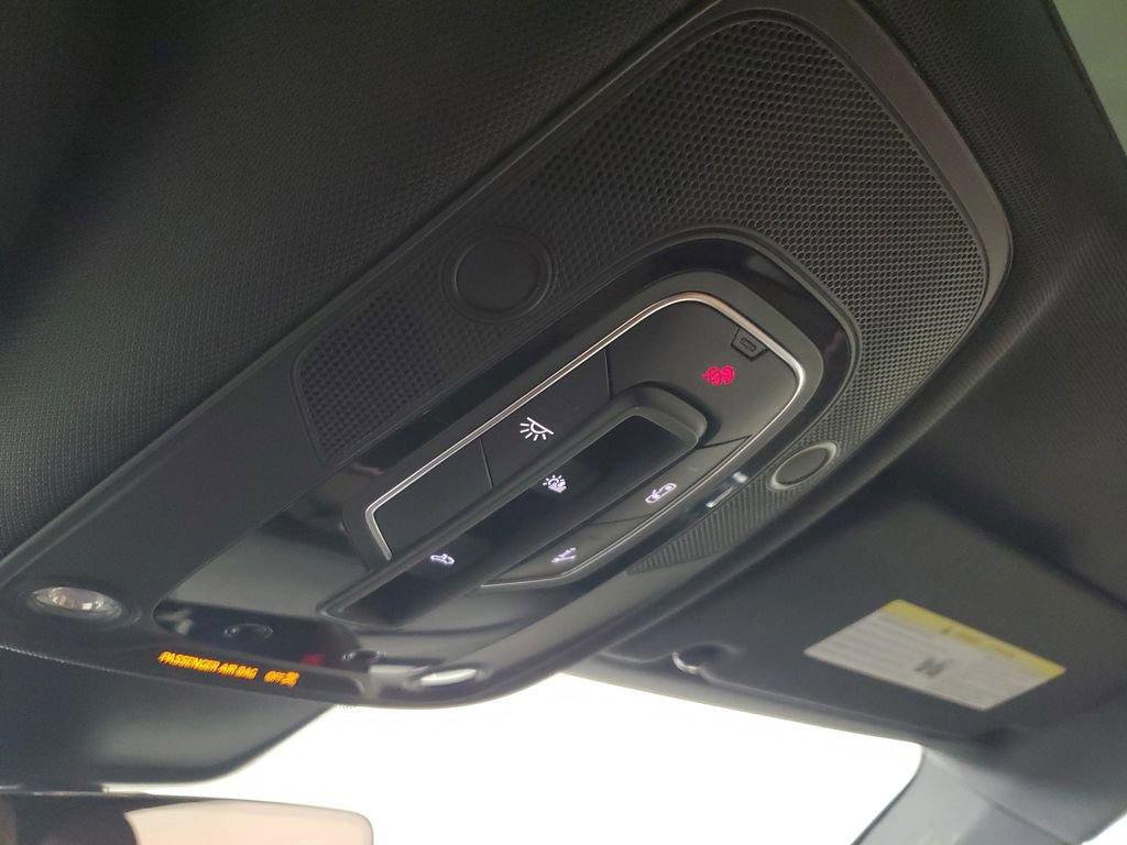 Used 2019 Audi e-tron Prestige w/ Prestige Package image 32