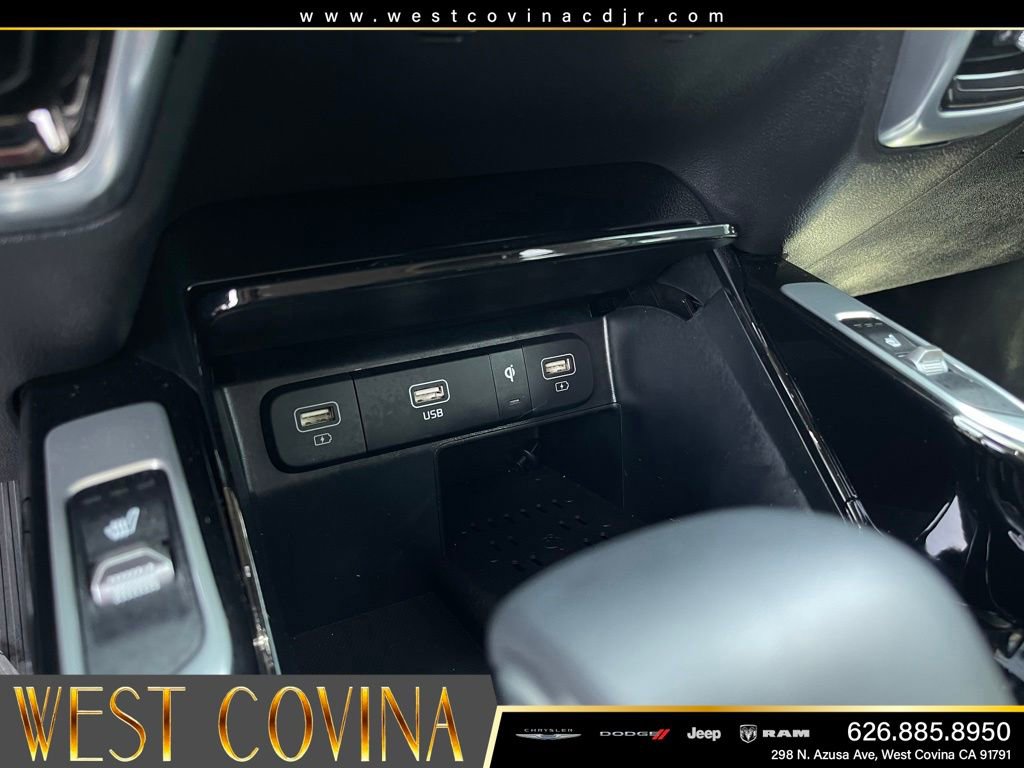 Used 2023 Kia Sorento SX FWD image 21