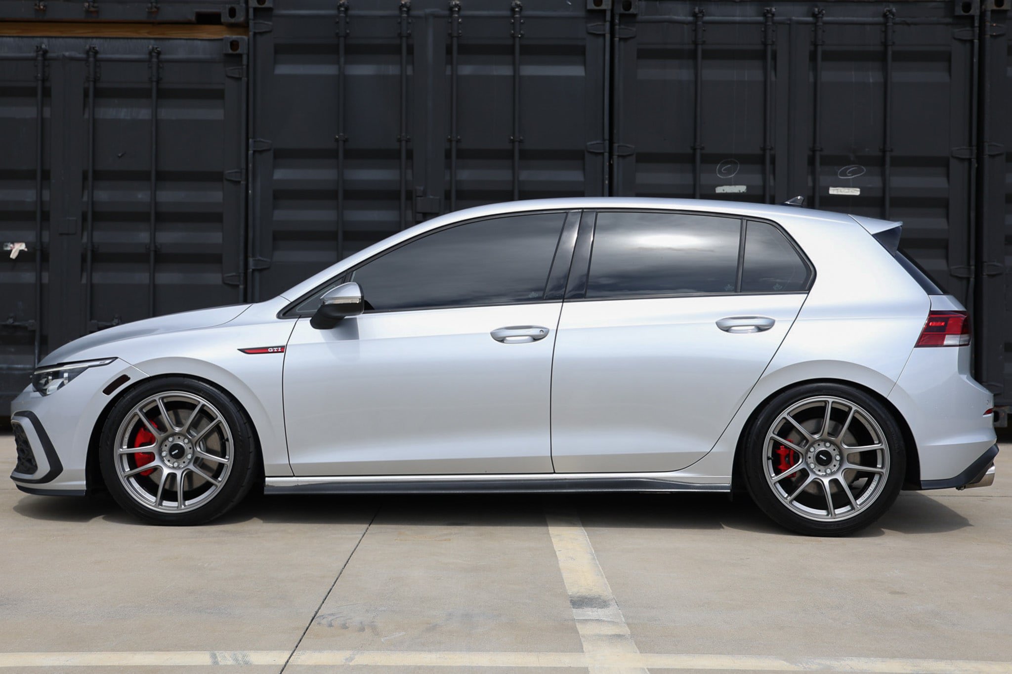 Used 2022 Volkswagen GTI SE FWD image 4