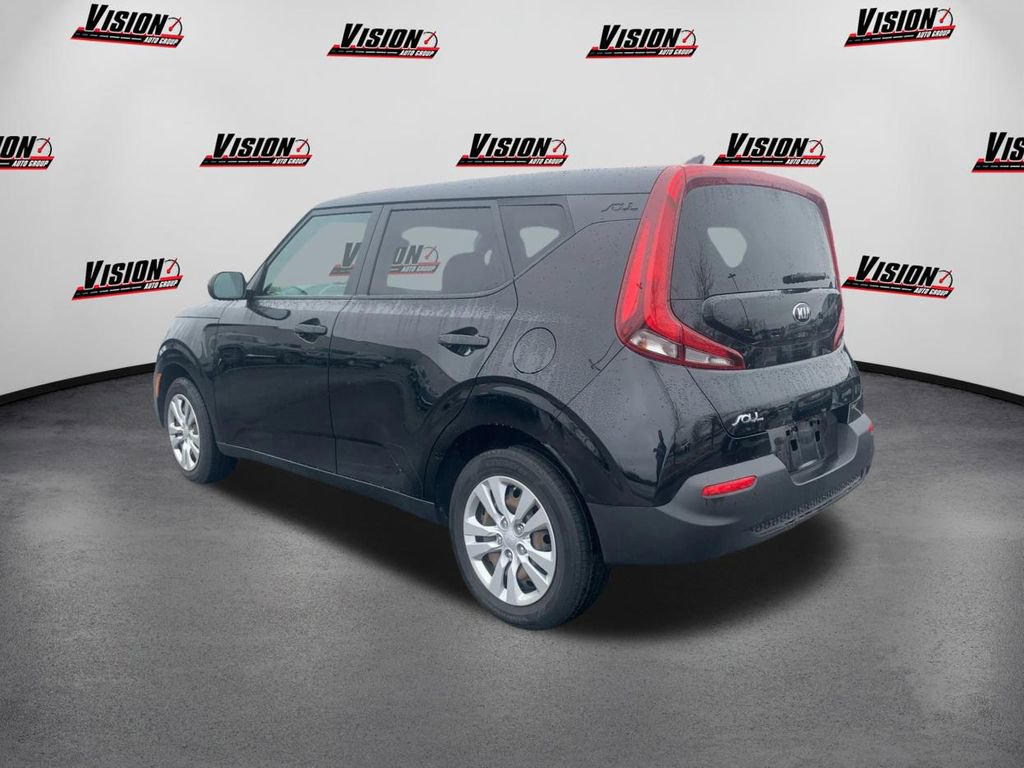 Used 2021 Kia Soul LX image 7
