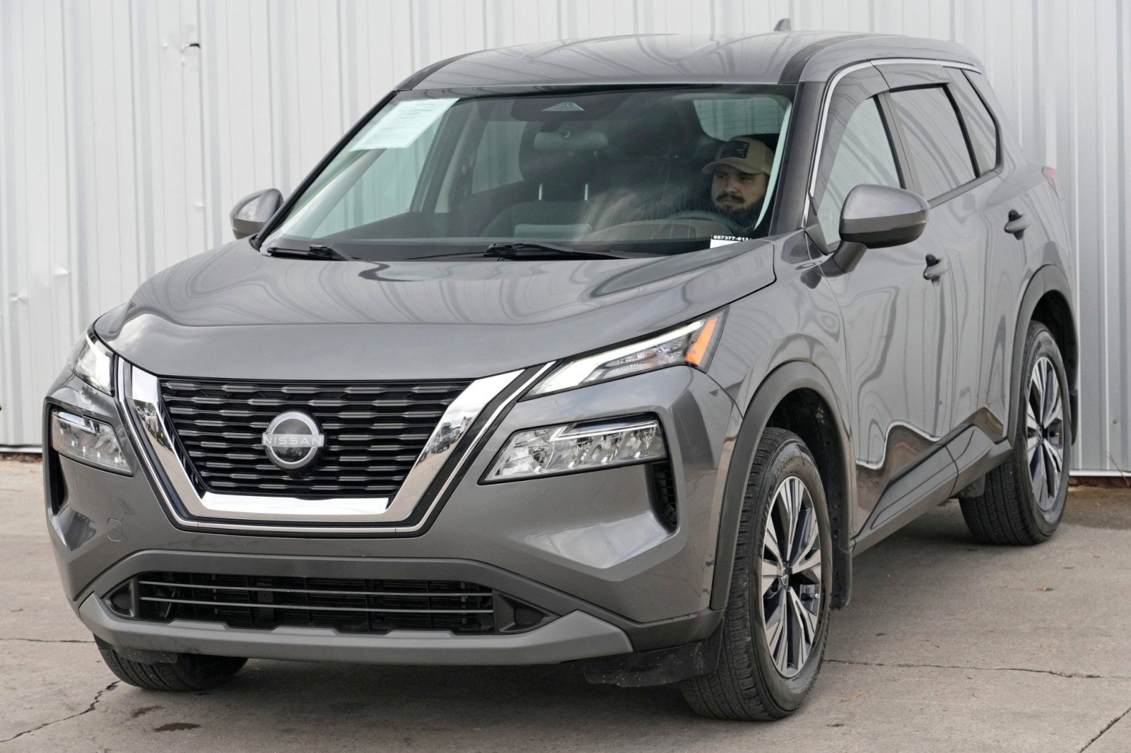 Used 2022 Nissan Rogue SV image 42