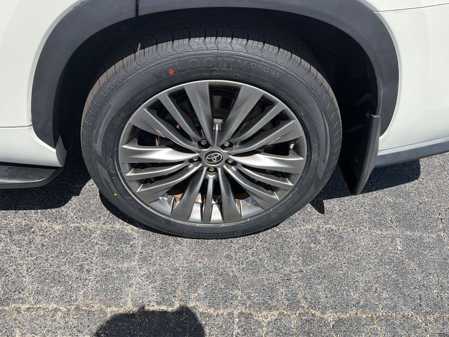 Used 2020 Toyota Highlander Platinum AWD/4WD image 42