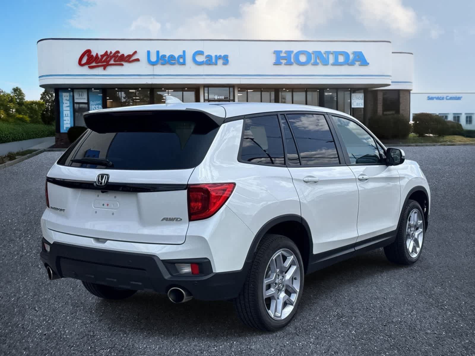 Used 2024 Honda Passport EX-L image 5