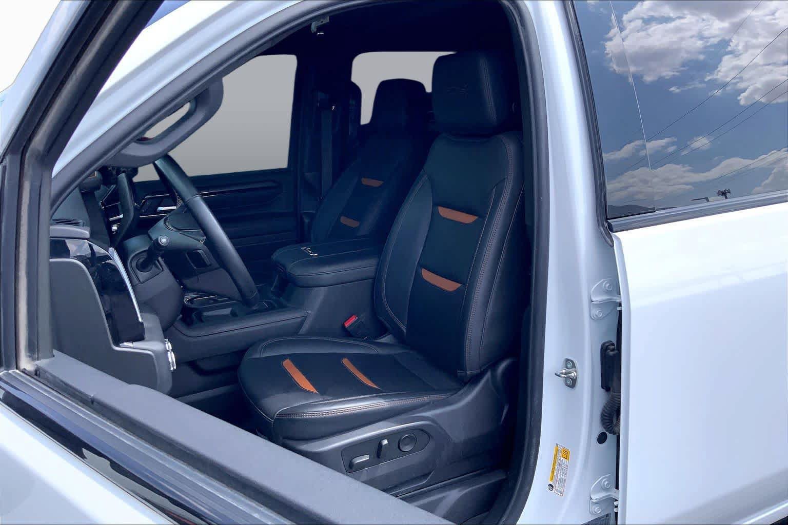 Used 2024 GMC Sierra 2500 AT4 w/ AT4 Premium Plus Package AWD/4WD image 8