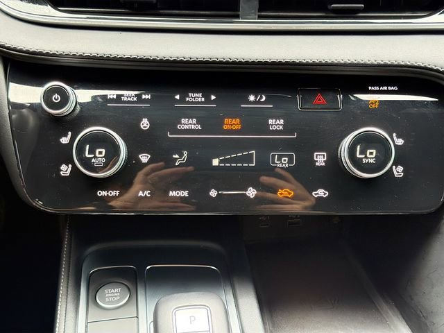 Used 2025 INFINITI QX60 Luxe w/ Black Edition FWD image 36