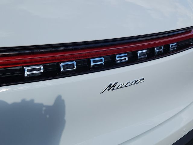 New 2026 Porsche Macan image 25