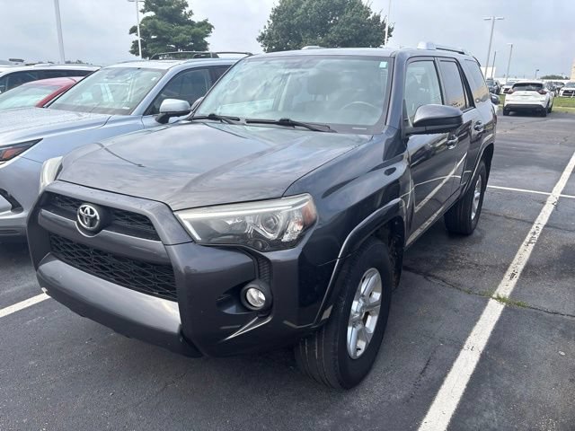 Used 2016 Toyota 4Runner SR5 AWD/4WD image 3