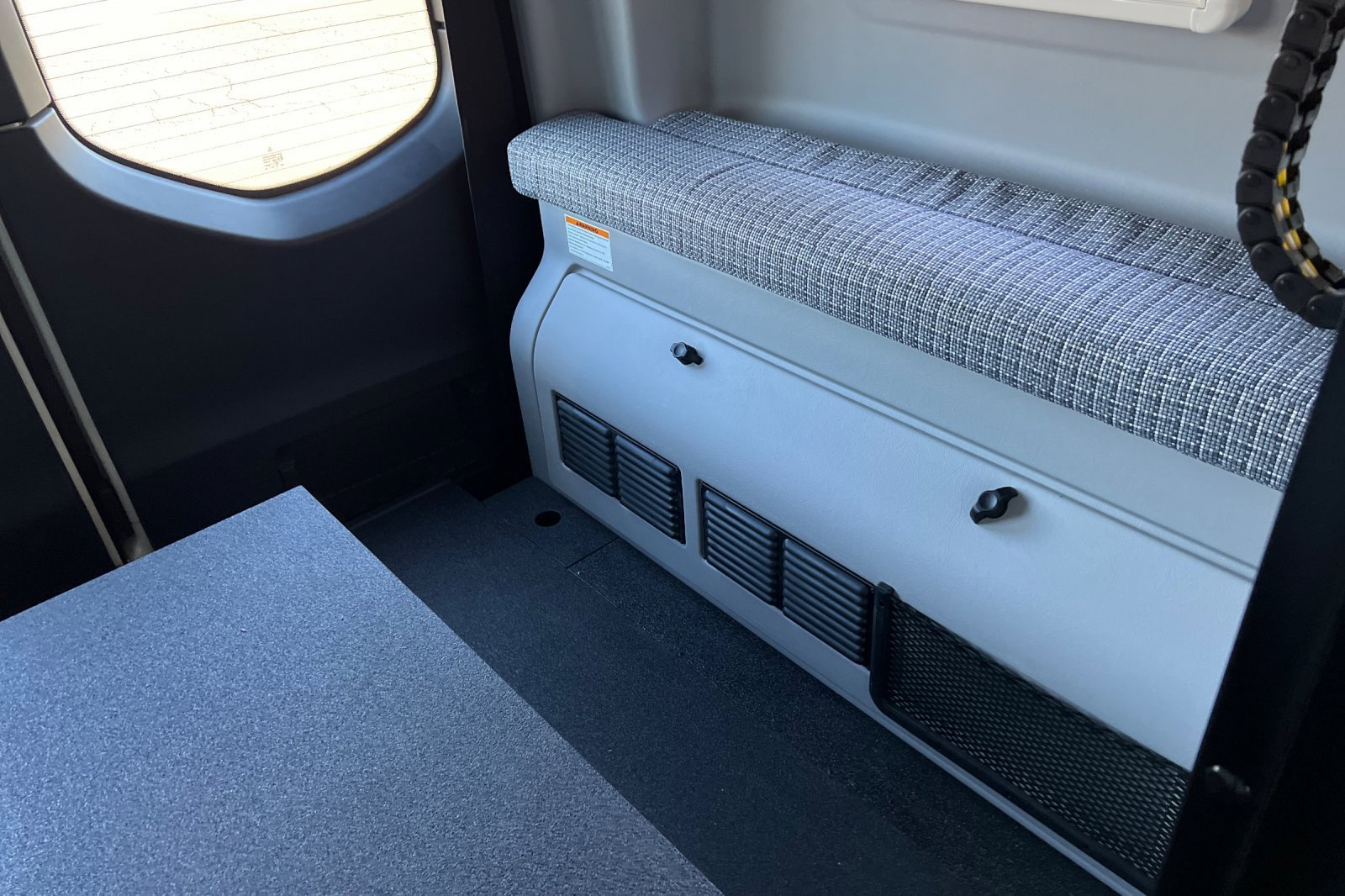 Used 2022 Mercedes-Benz Sprinter 2500 image 27