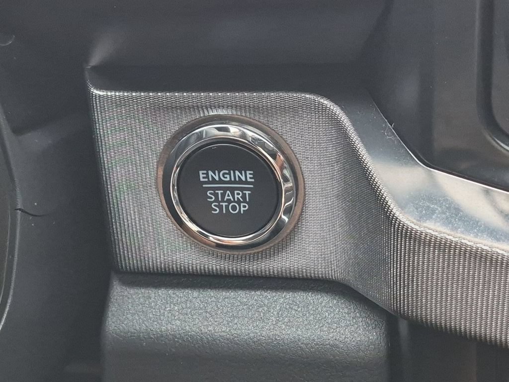 Certified 2026 Ford F450 Platinum w/ FX4 Off-Road Package AWD/4WD image 16