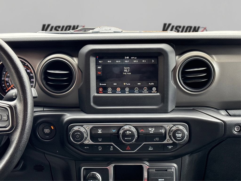 Used 2023 Jeep Gladiator Sport AWD/4WD image 19