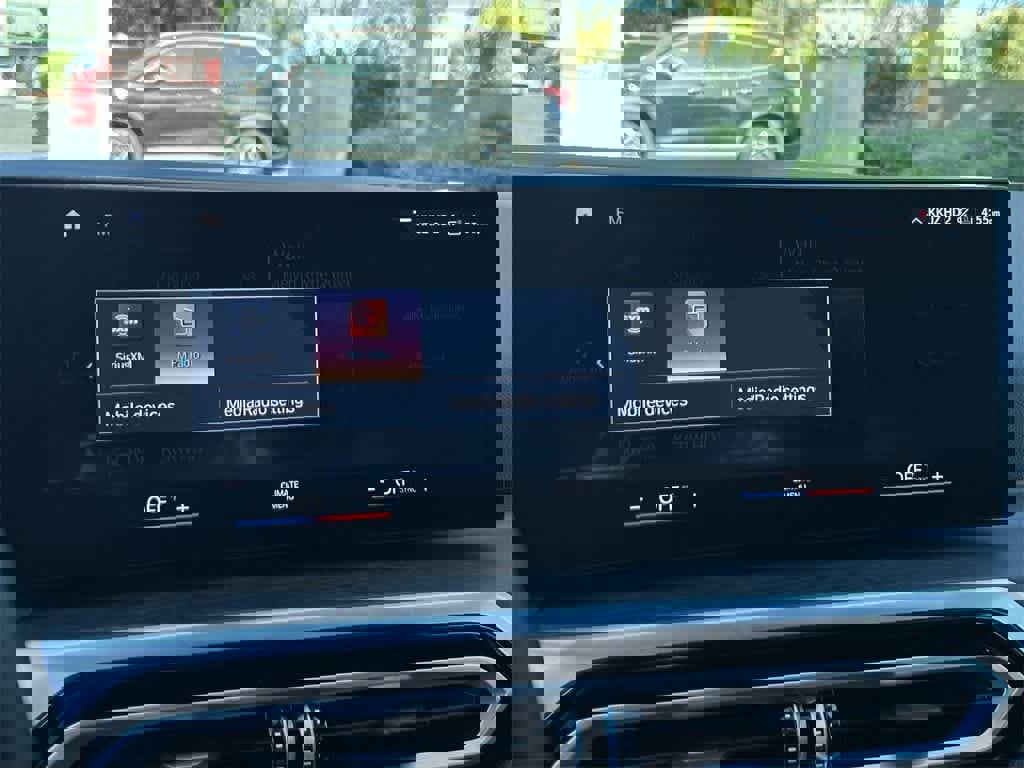 Used 2023 BMW i4 eDrive35 image 28