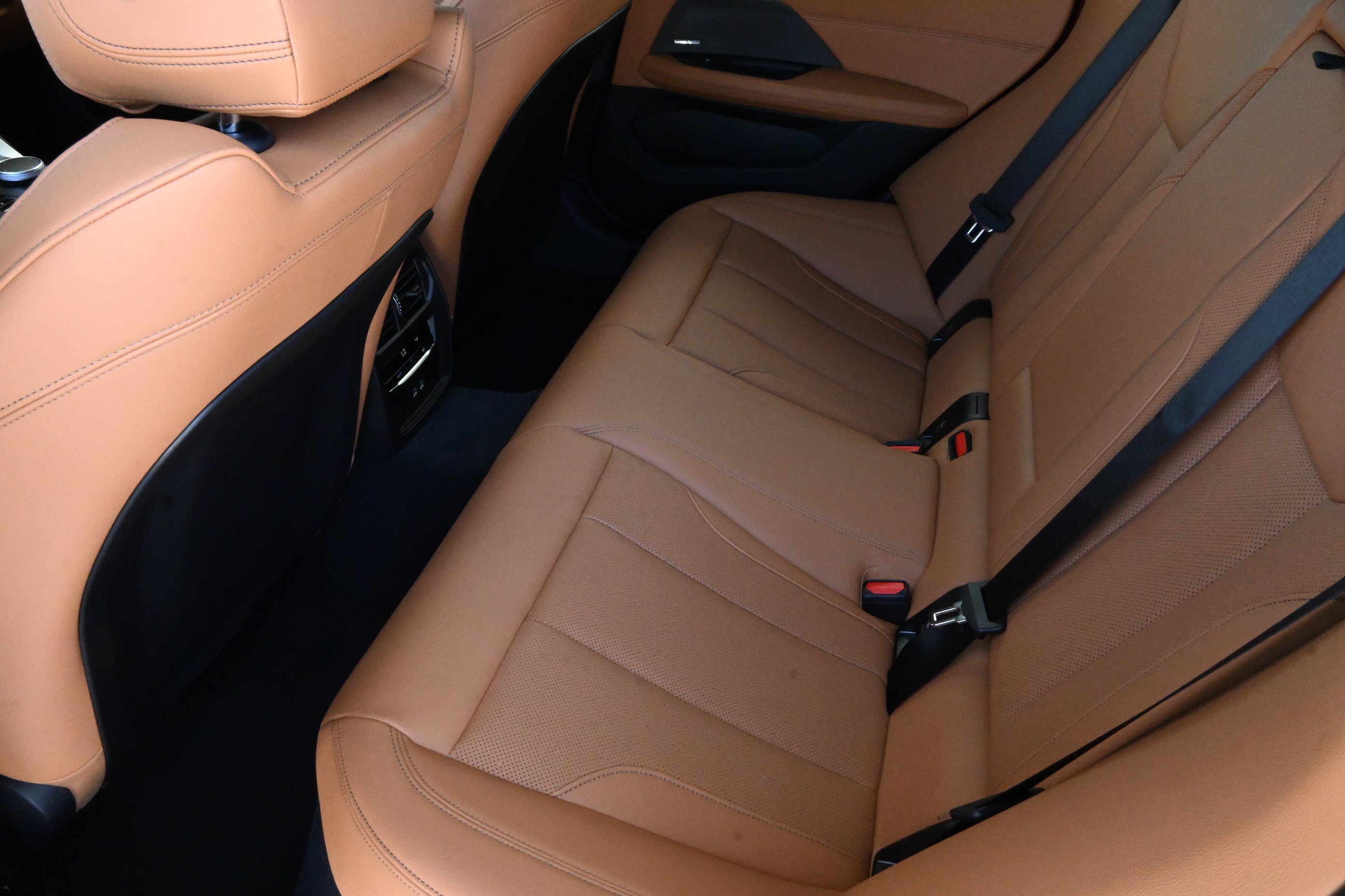 Used 2026 BMW M440i RWD image 13