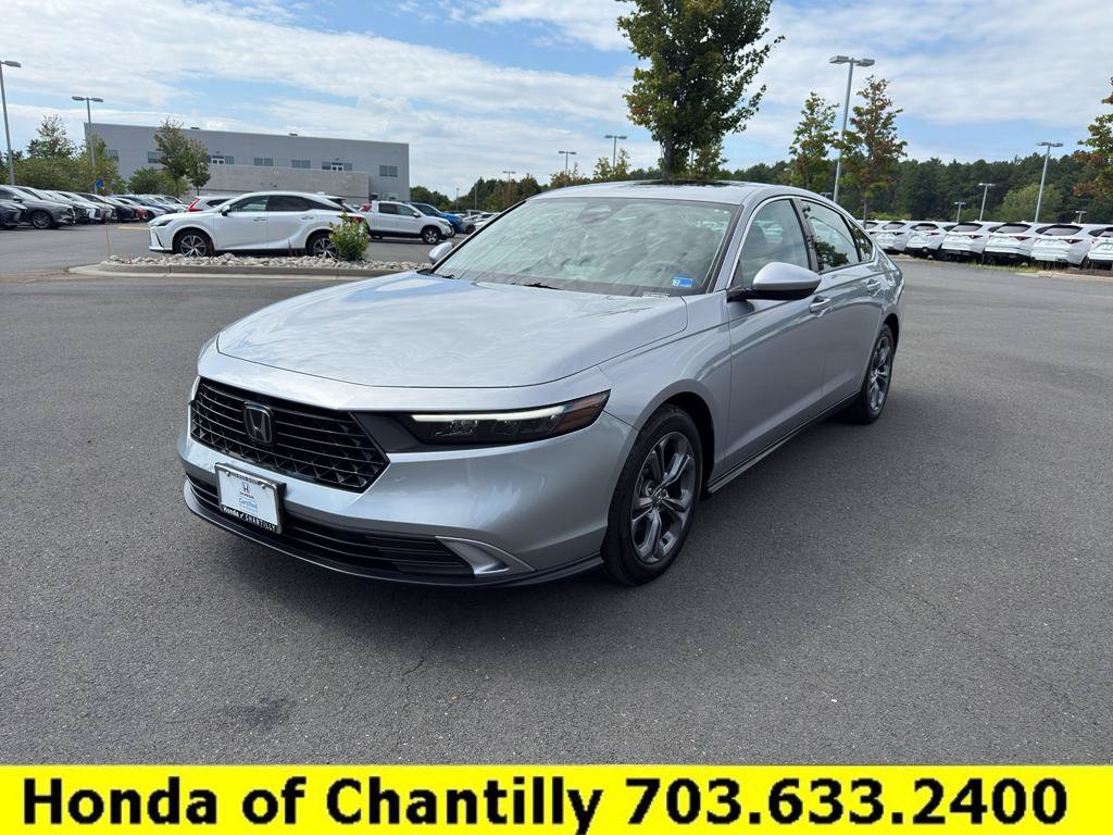 Certified 2023 Honda Accord EX image 3