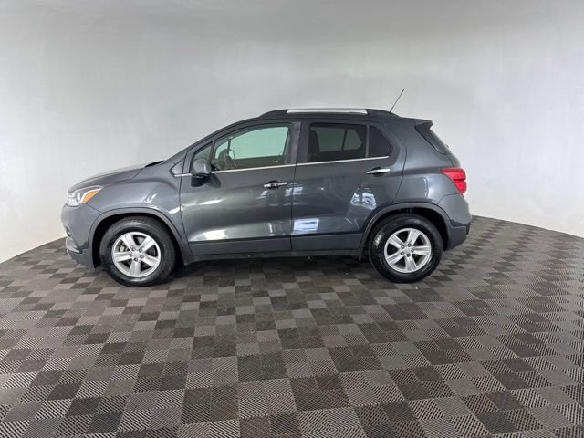 Used 2019 Chevrolet Trax LT w/ Driver Confidence Package FWD image 8