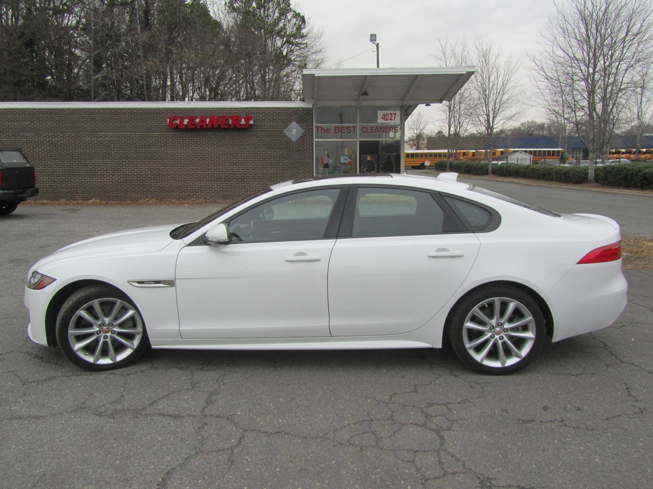 Used 2016 Jaguar XF R-Sport image 7