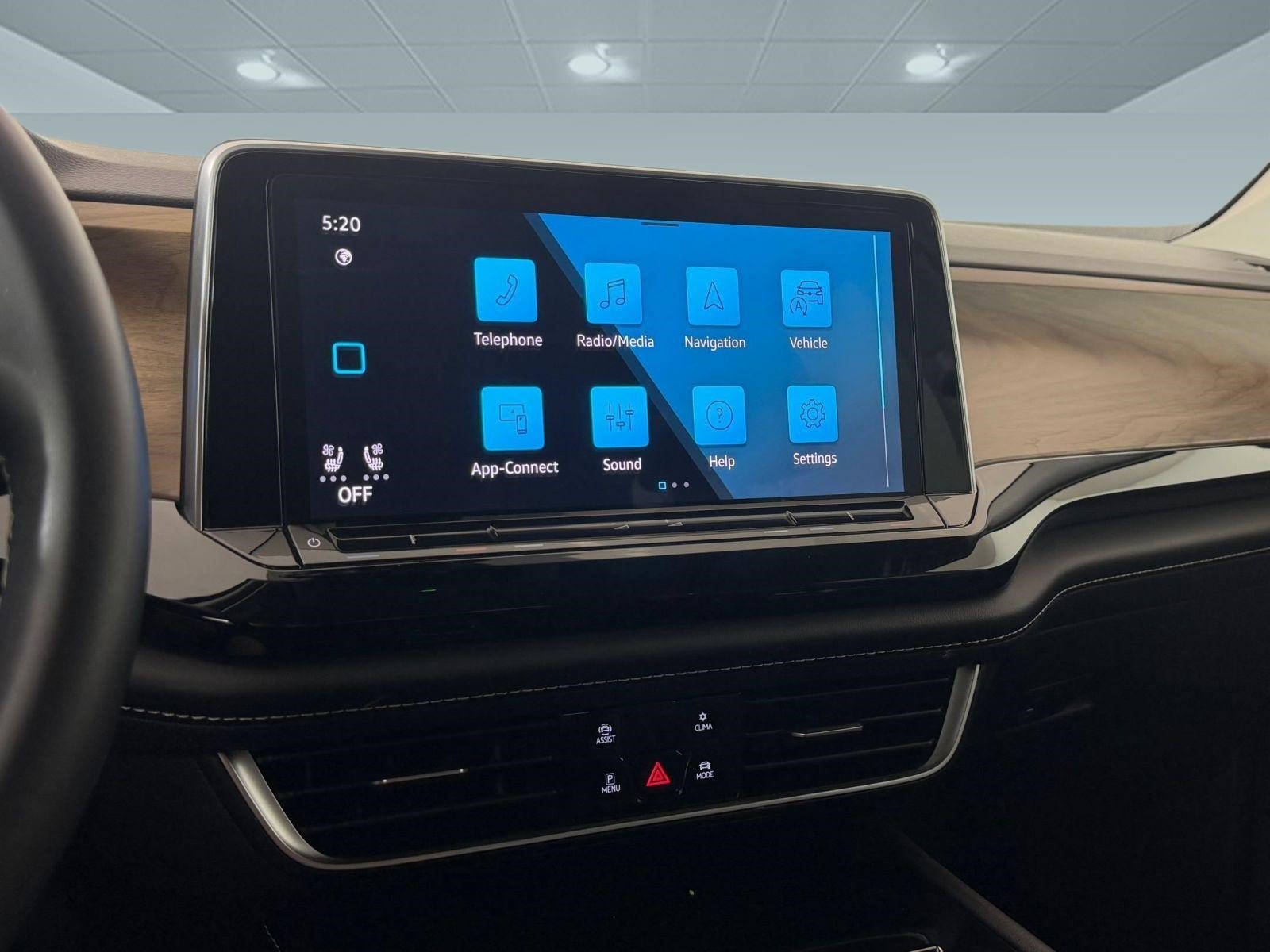 Used 2024 Volkswagen Atlas SE FWD image 18