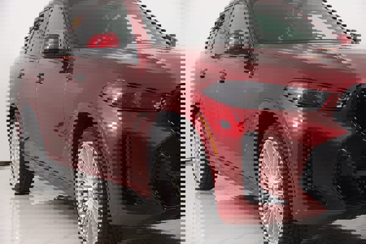 Used 2024 BMW X6 xDrive40i w/ Premium Package image 53