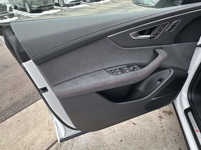 New 2026 Audi RS Q8 performance image 8