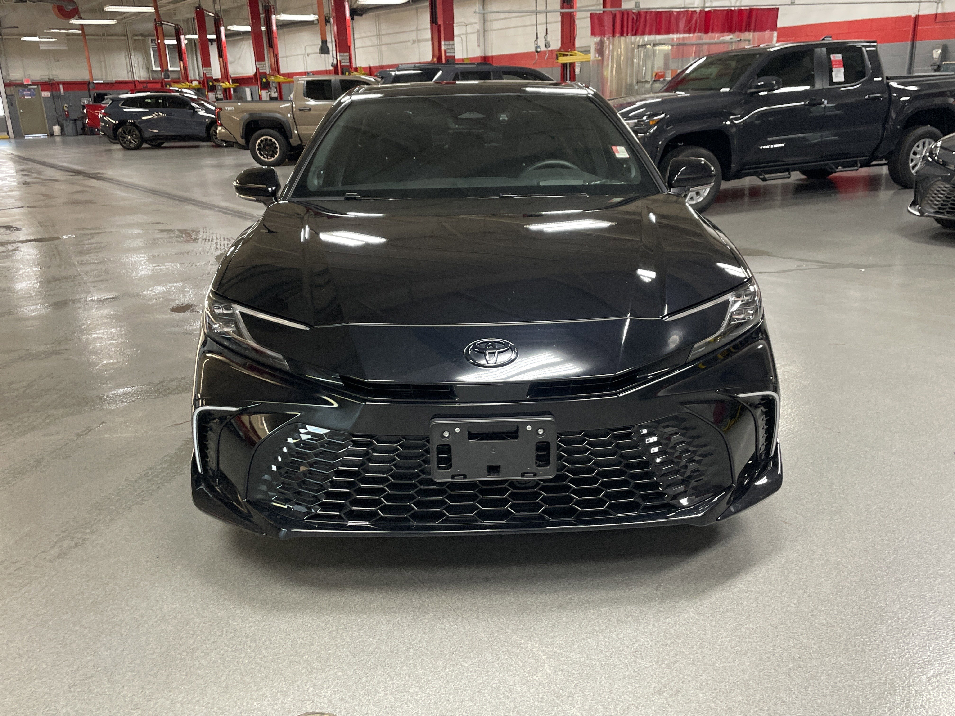 Used 2025 Toyota Camry XSE w/ Premium Package image 3