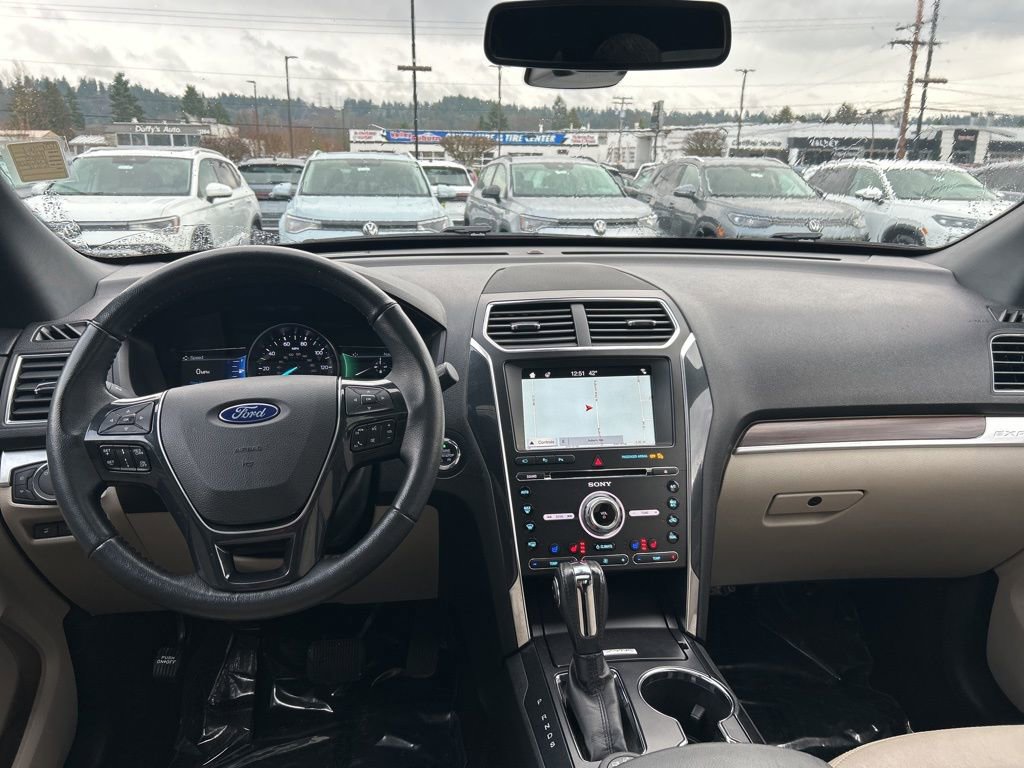 Used 2018 Ford Explorer Limited w/ Equipment Group 301A image 17