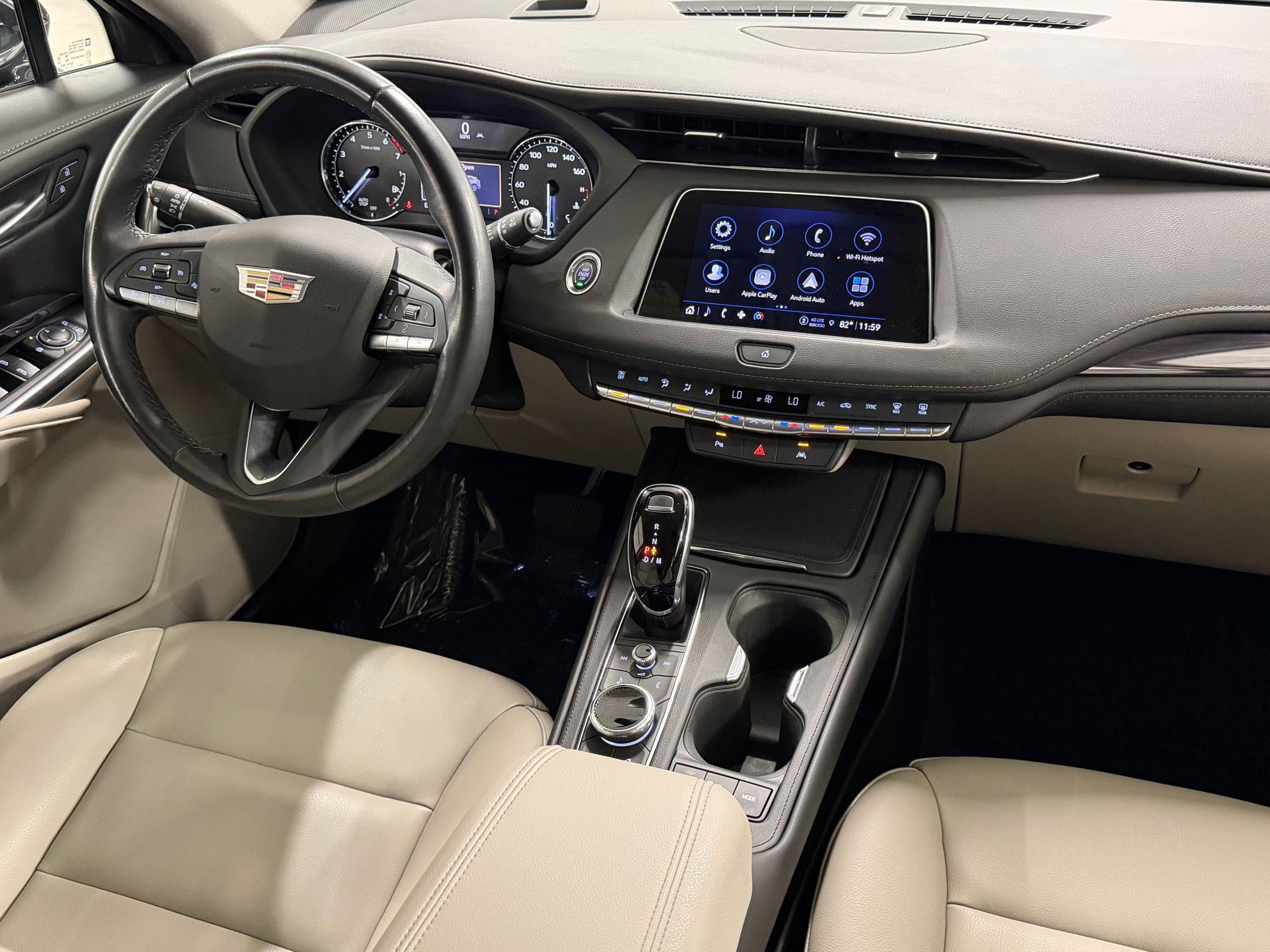 Used 2022 Cadillac XT4 Luxury w/ Driver Awareness Package FWD image 14