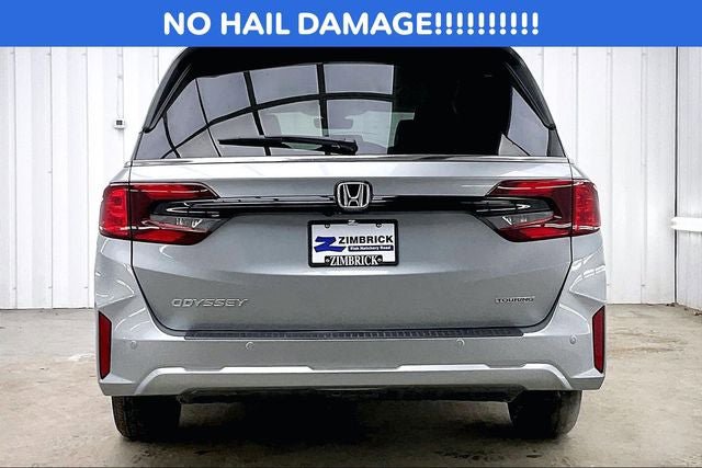 New 2026 Honda Odyssey Touring image 4