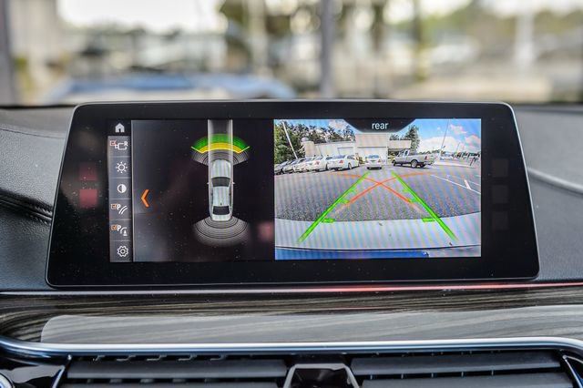 Used 2018 BMW 540i xDrive AWD/4WD image 19