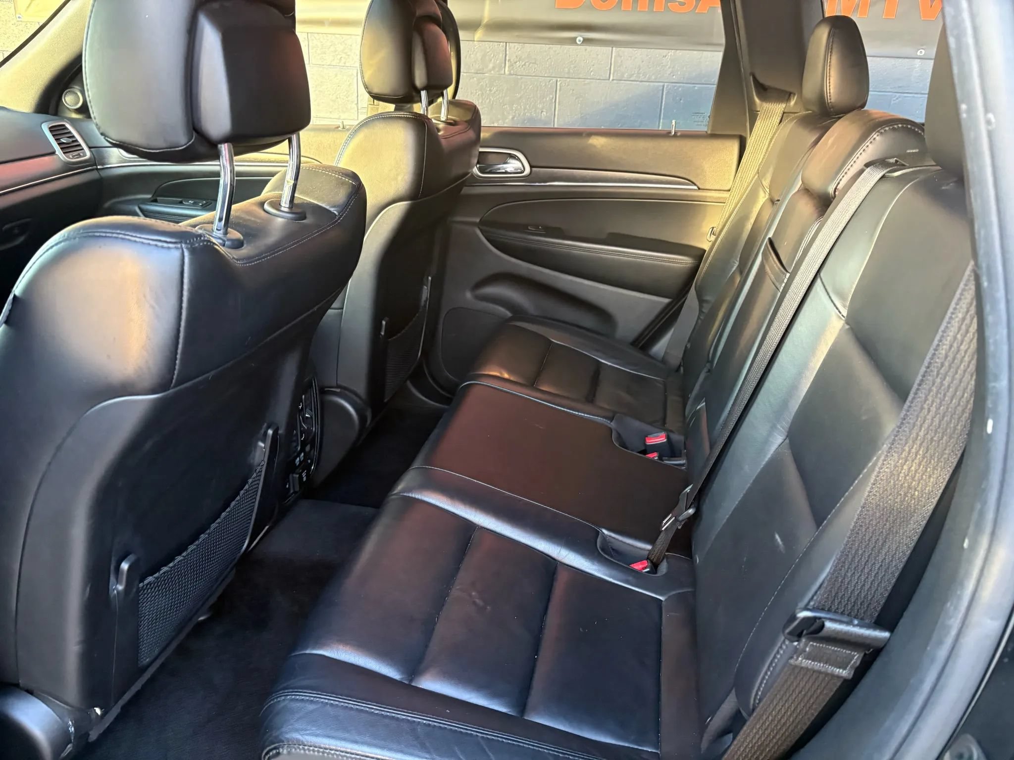 Used 2018 Jeep Grand Cherokee Limited AWD/4WD image 15
