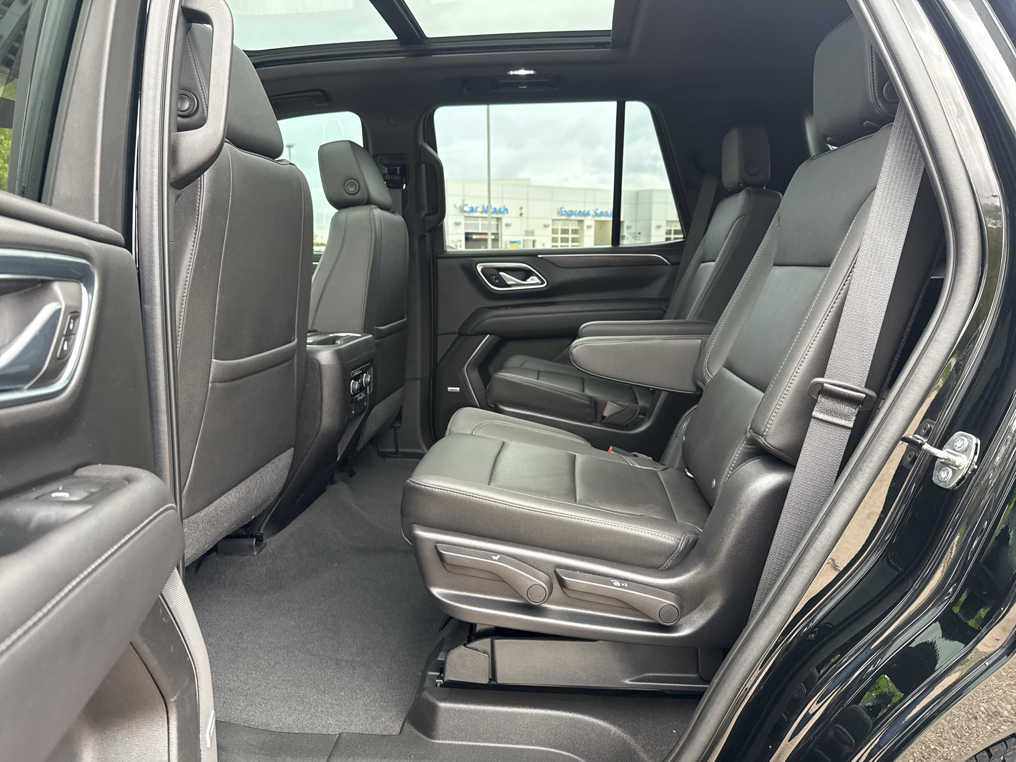 Used 2021 Chevrolet Tahoe LT AWD/4WD image 36