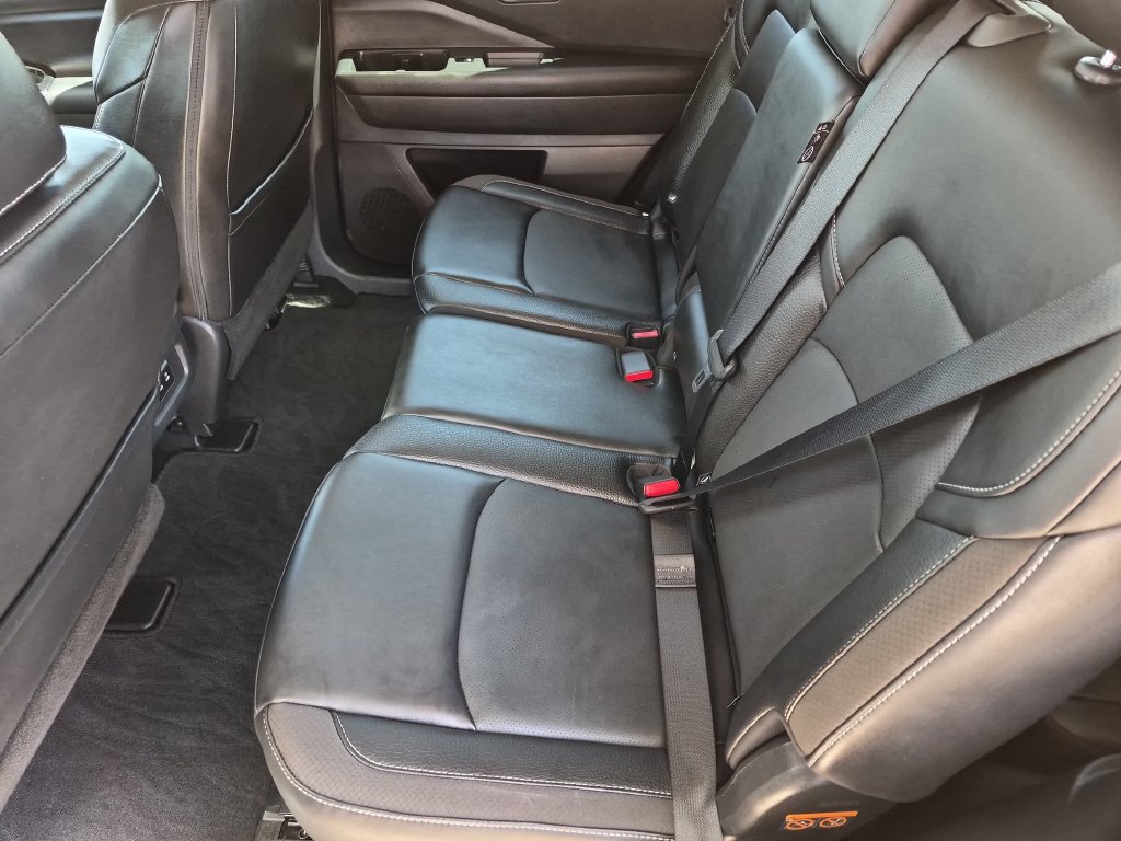 Certified 2026 Nissan Pathfinder SL FWD image 35