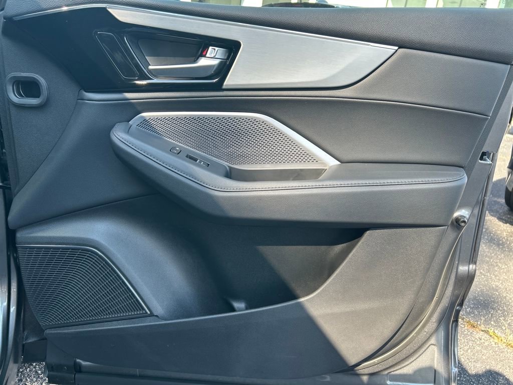 New 2026 Acura MDX SH-AWD image 24