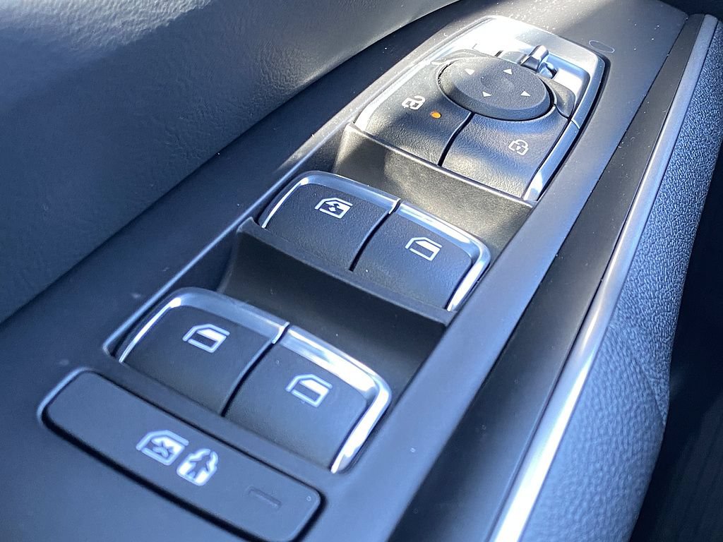 New 2026 Kia Sorento LX FWD image 11