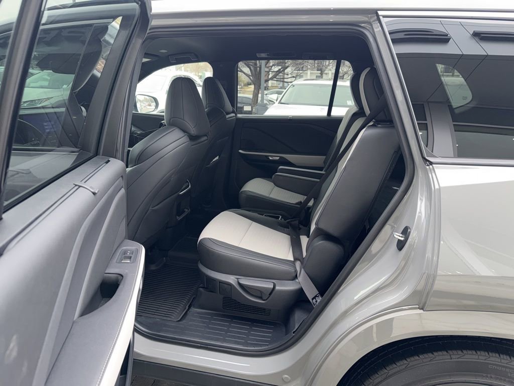 Certified 2026 Lexus TX 500h AWD w/ Technology Package image 35