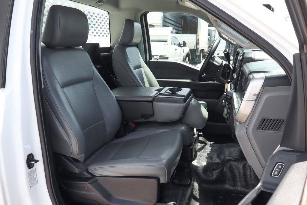Used 2023 Ford F550 2WD Regular Cab Super Duty image 46