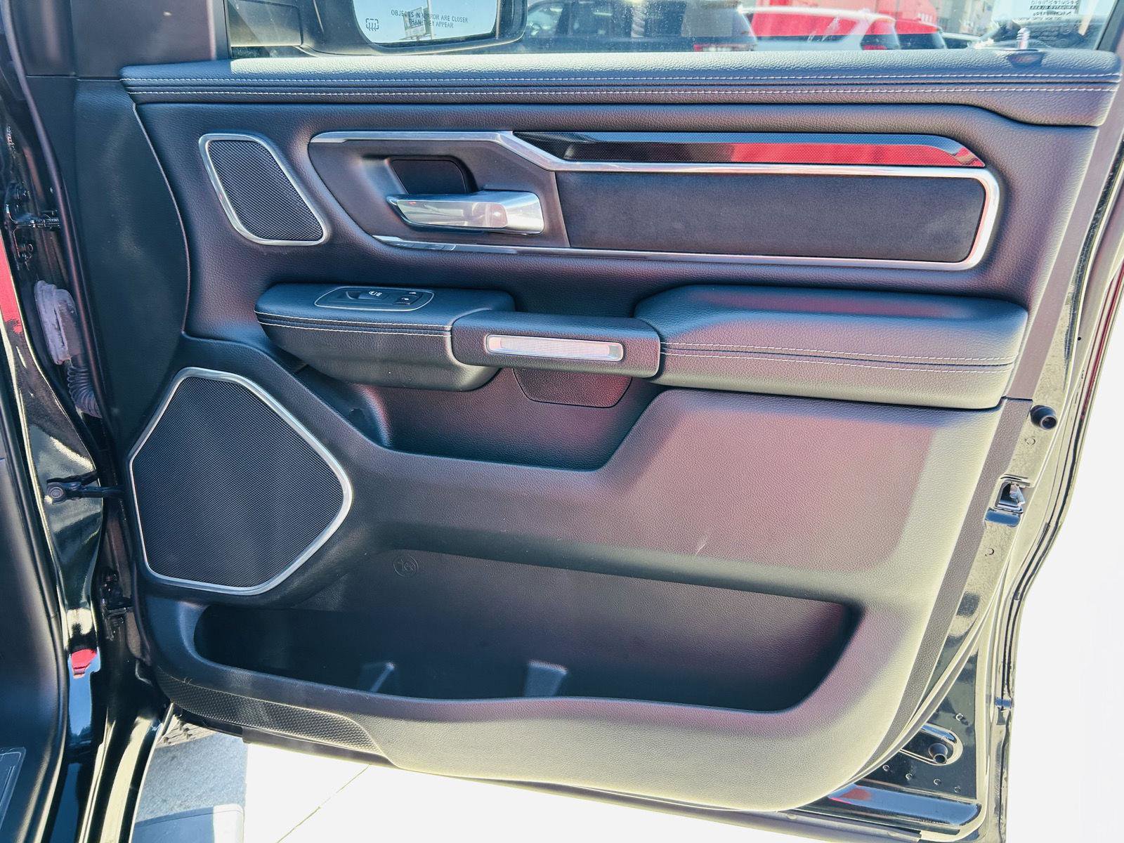 Used 2022 RAM 1500 Laramie image 32