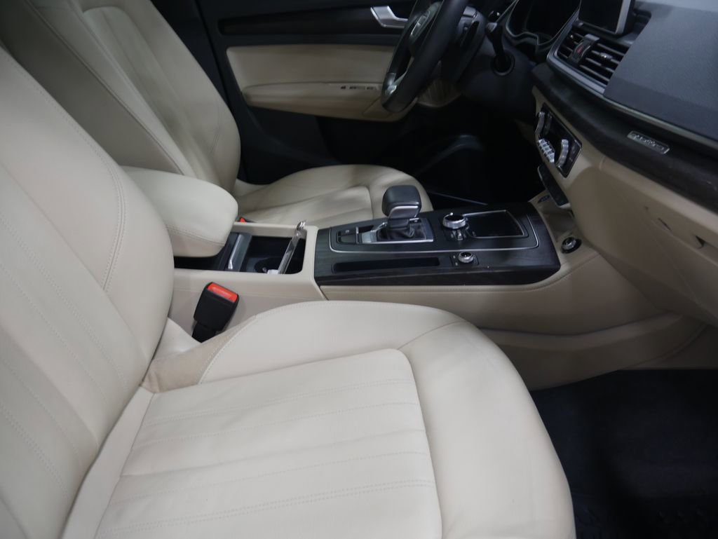 Used 2020 Audi Q5 2.0T Premium Plus w/ Premium Plus Package image 28