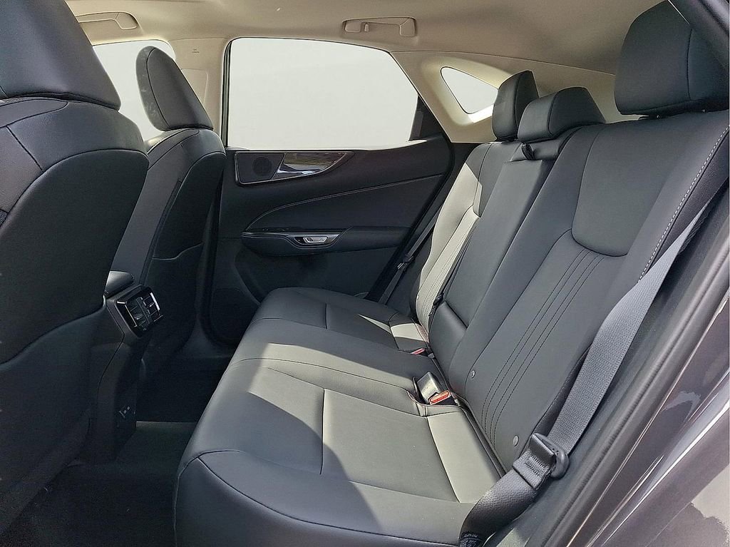 Used 2023 Lexus NX 350 AWD image 8