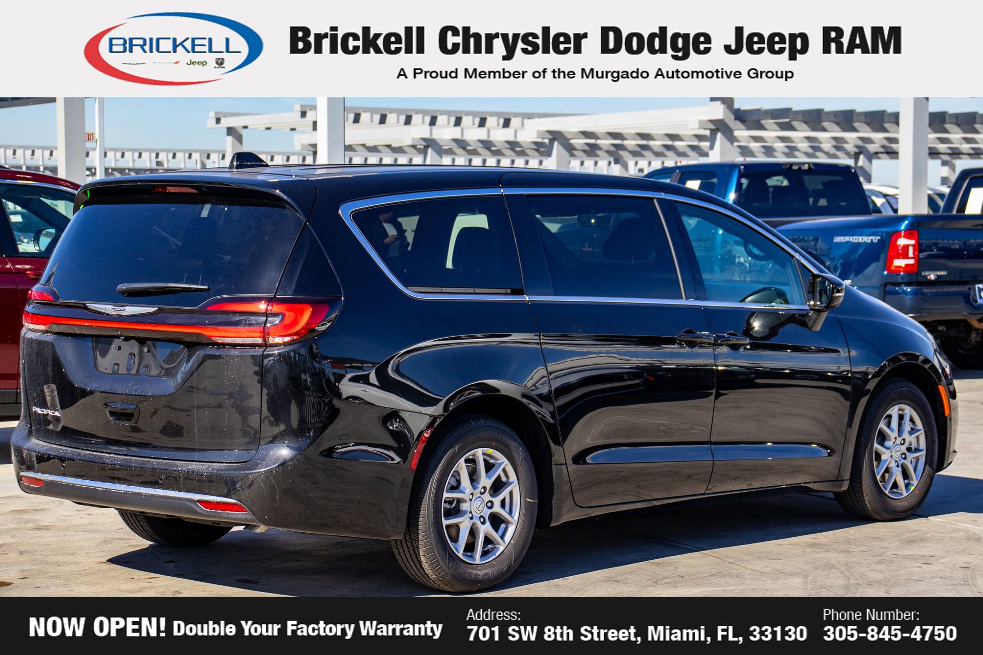 New 2026 Chrysler Pacifica Select image 5