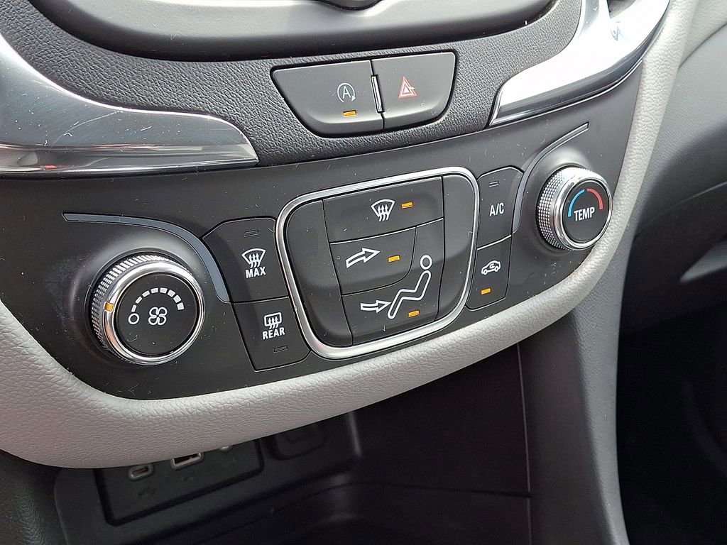 Used 2023 Chevrolet Equinox LS w/ LPO, Floor Liner Package FWD image 15