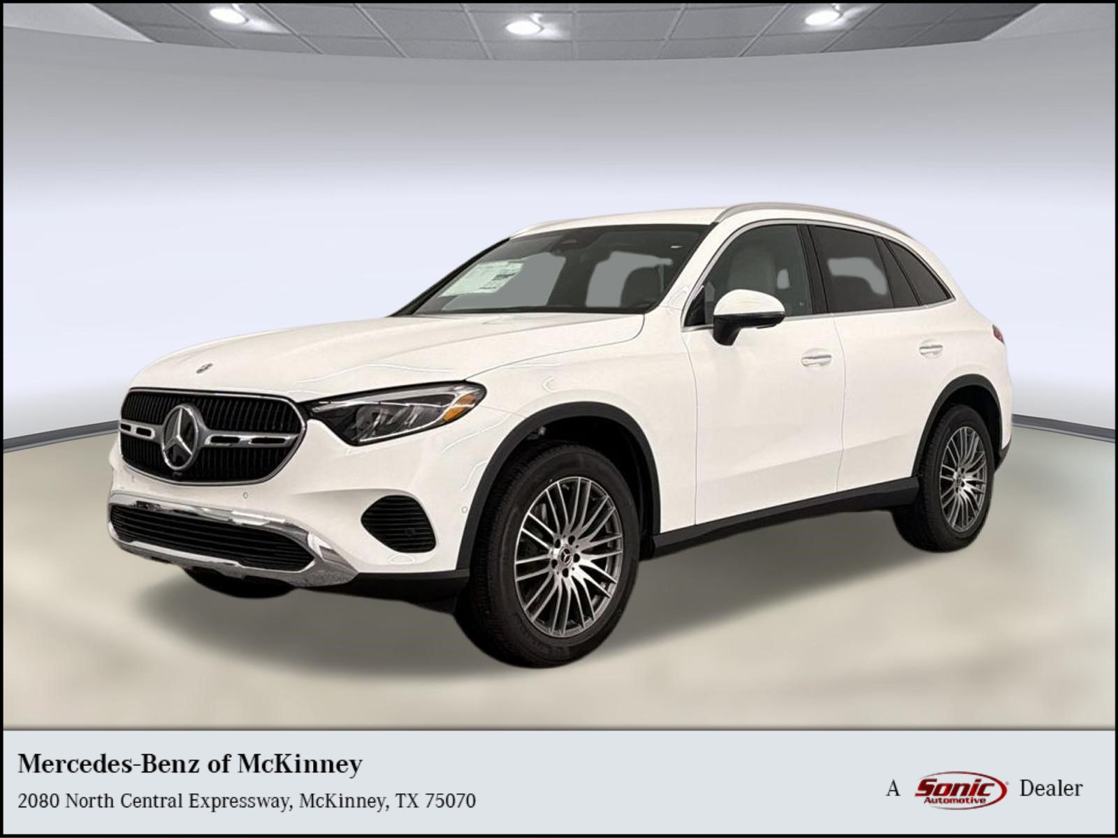 Used 2026 Mercedes-Benz GLC 300 image 1