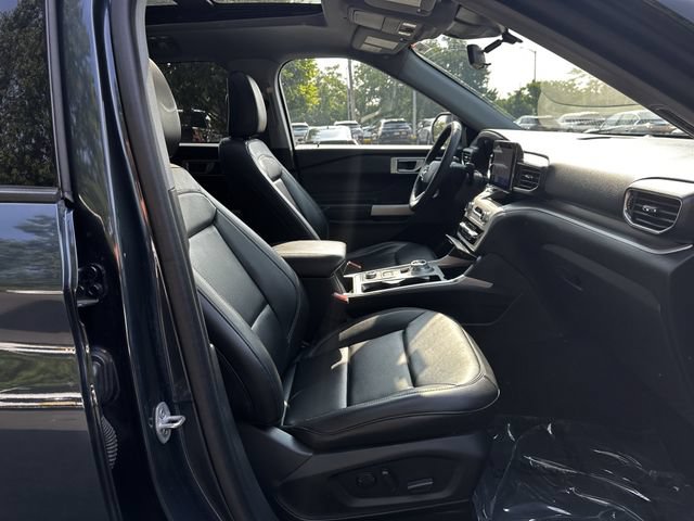 Certified 2023 Ford Explorer XLT w/ Equipment Group 202A AWD/4WD image 34