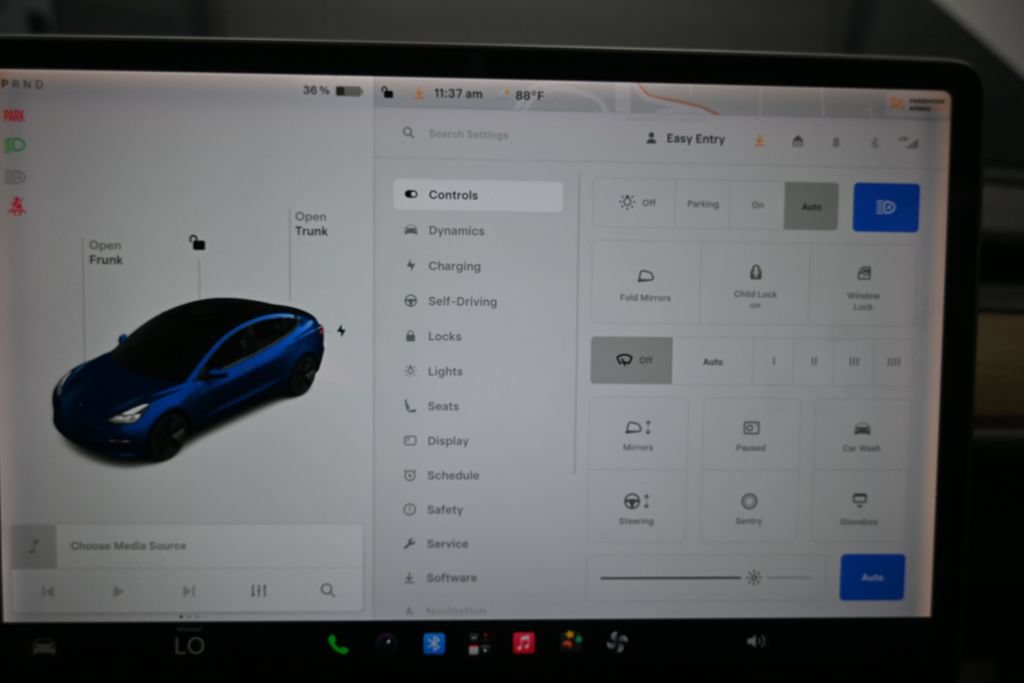 Used 2021 Tesla Model 3 Standard Range Plus RWD image 10