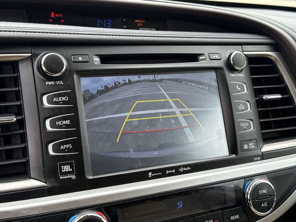 Used 2017 Toyota Highlander Limited AWD/4WD image 23