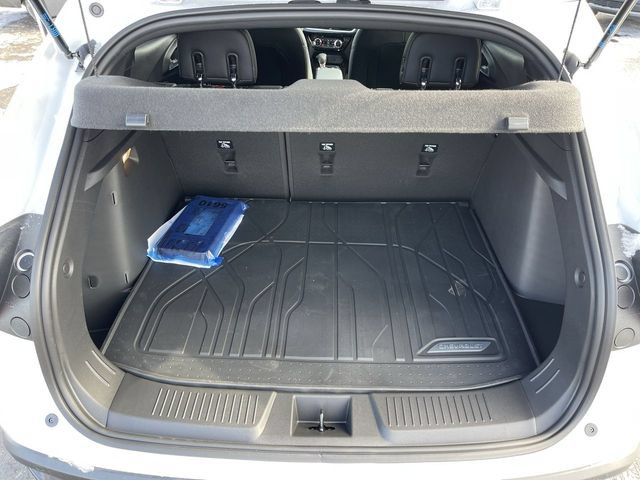 New 2026 Chevrolet Trax RS w/ Sunroof Package FWD image 23