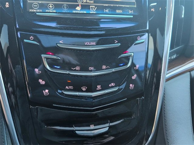 Used 2020 Cadillac Escalade Luxury image 28