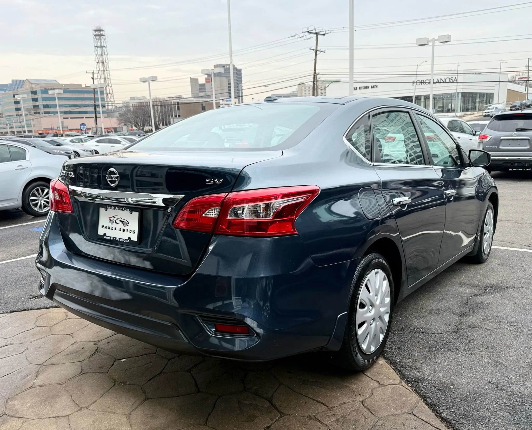 Used 2017 Nissan Sentra SV image 7