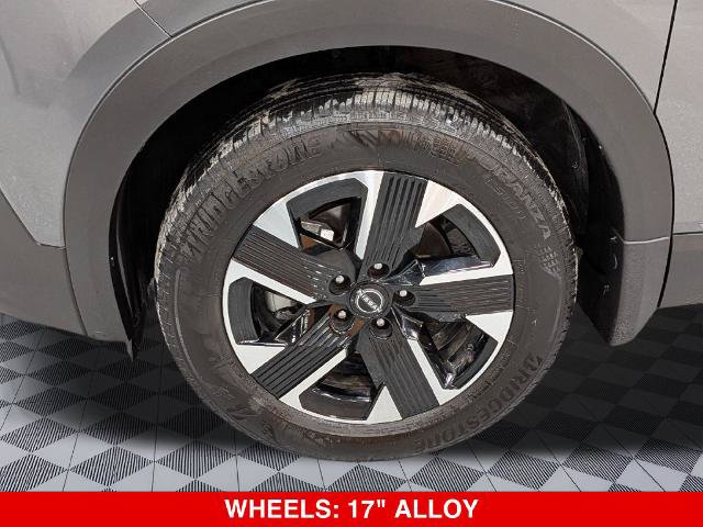 Certified 2025 Nissan Kicks SV w/ SV Premium Package AWD/4WD image 11