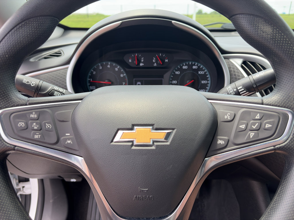 Used 2025 Chevrolet Malibu LT FWD image 20