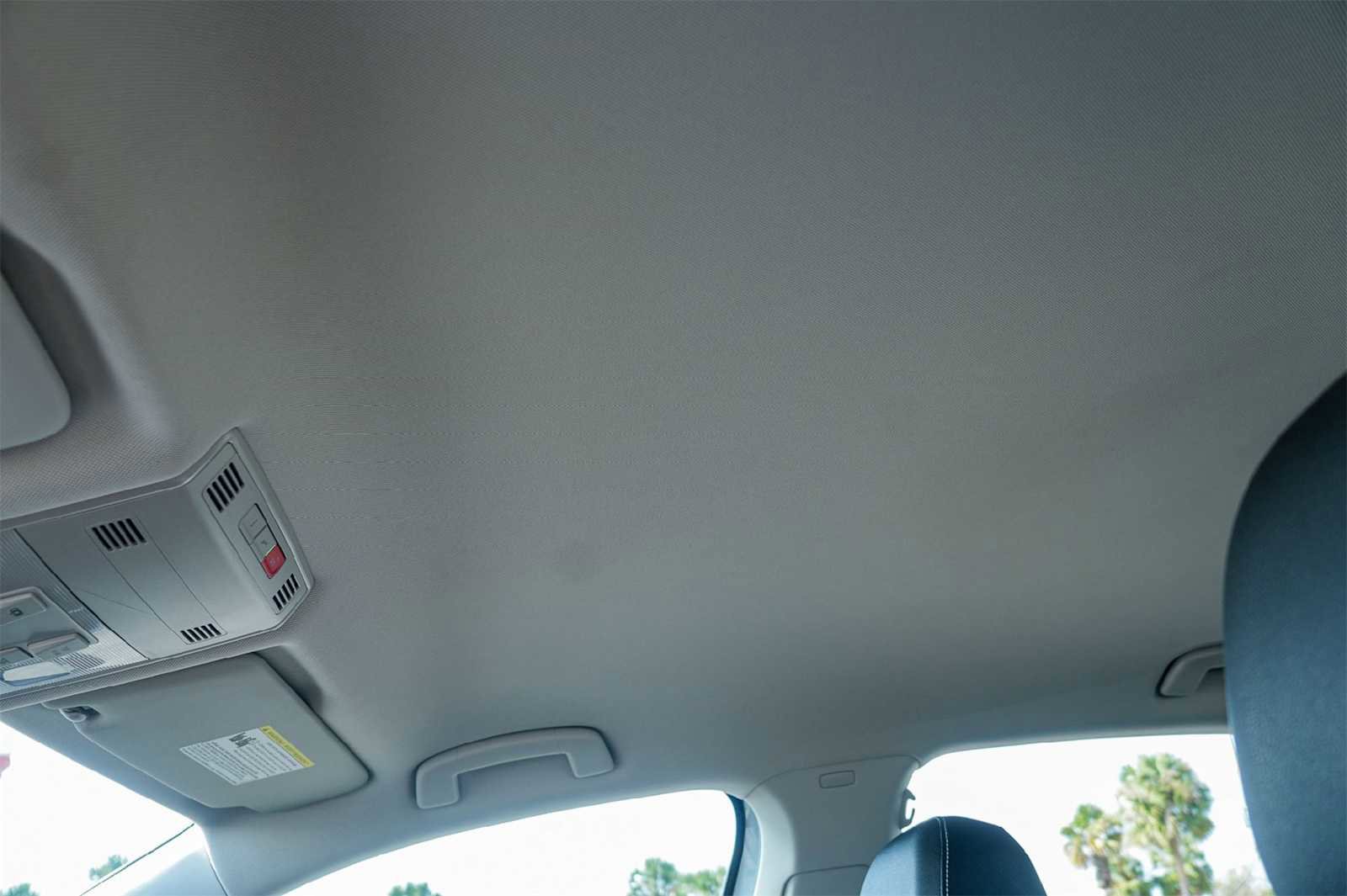 Used 2024 Volkswagen Jetta SE image 22